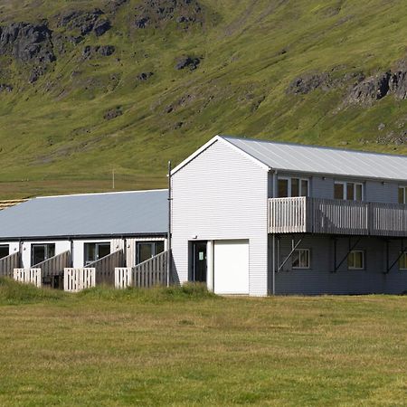 Urdartindur Guesthouse And Cottages Northurfjorthur Exterior photo