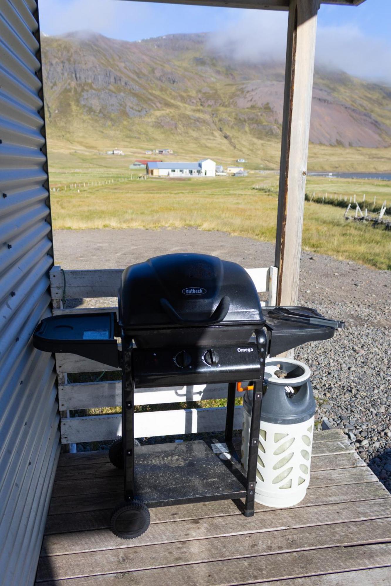 Urdartindur Guesthouse And Cottages Northurfjorthur Room photo